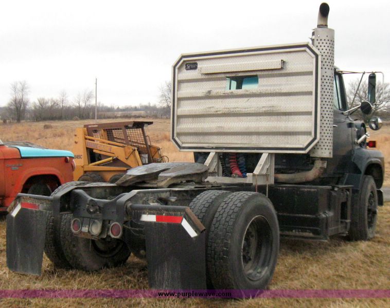image for item 5681 1990 Ford L9000 single axle semi truck