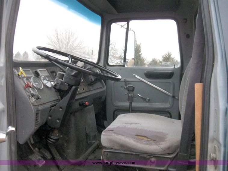 image for item 5681 1990 Ford L9000 single axle semi truck
