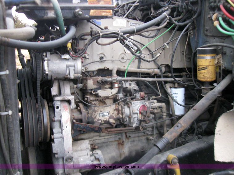 image for item 5681 1990 Ford L9000 single axle semi truck