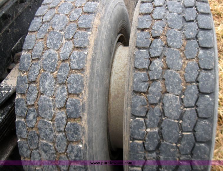 image for item 5681 1990 Ford L9000 single axle semi truck