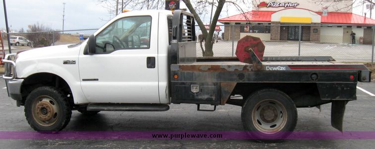image for item 5689 2003 Ford F-450 Suder Duty pickup with DewEze bale bed