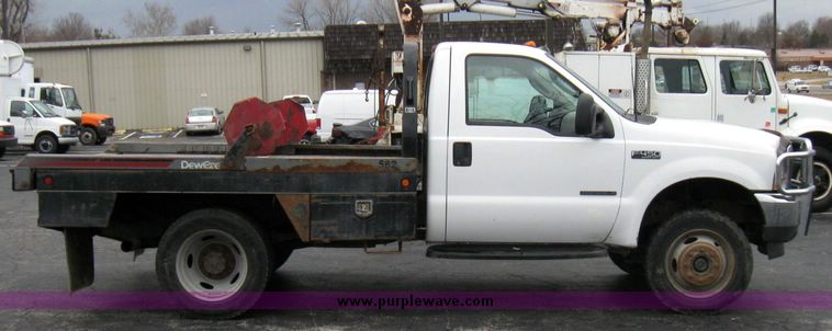 image for item 5689 2003 Ford F-450 Suder Duty pickup with DewEze bale bed