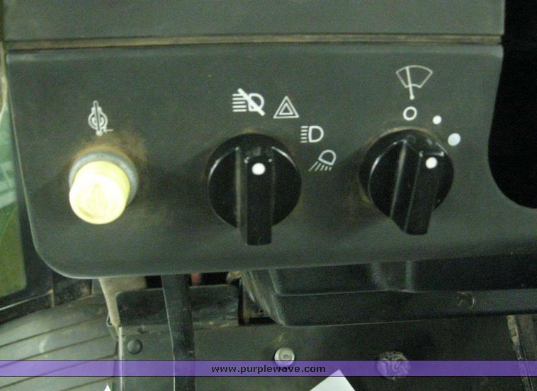 image for item 6000 1995 John Deere 8770 4WD Tractor