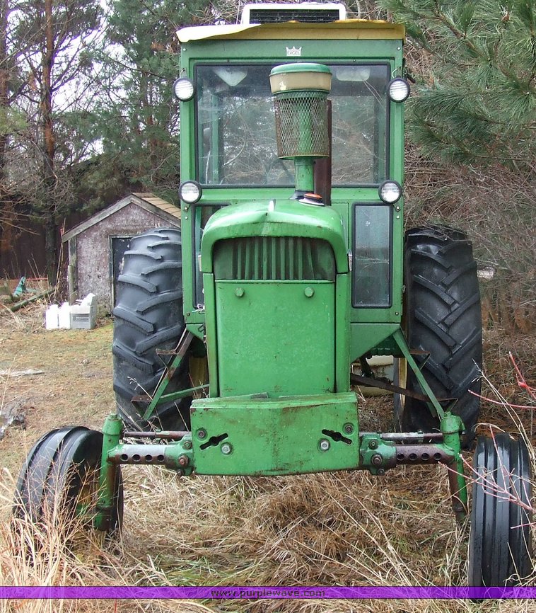 image for item 6689 John Deere 4020 tractor