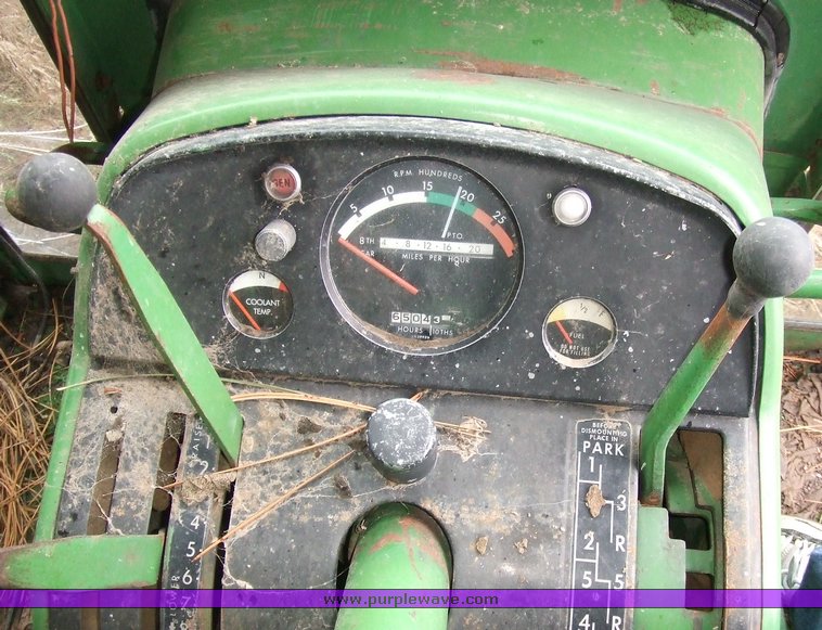 image for item 6689 John Deere 4020 tractor