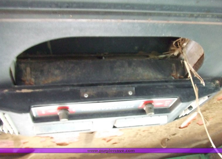 image for item 6689 John Deere 4020 tractor