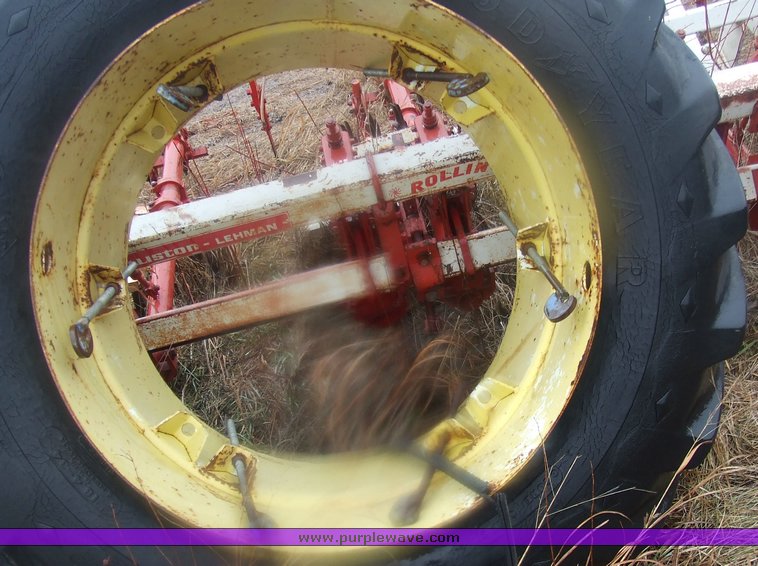 image for item 6689 John Deere 4020 tractor