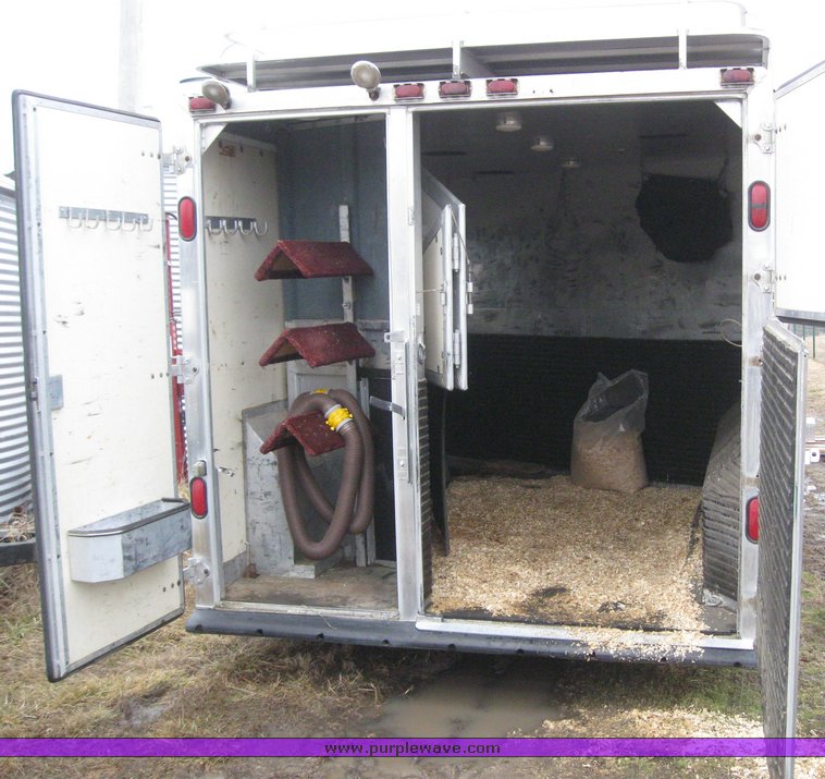 image for item 7724 1986 Touch of Class three horse slant trailer with living quarters