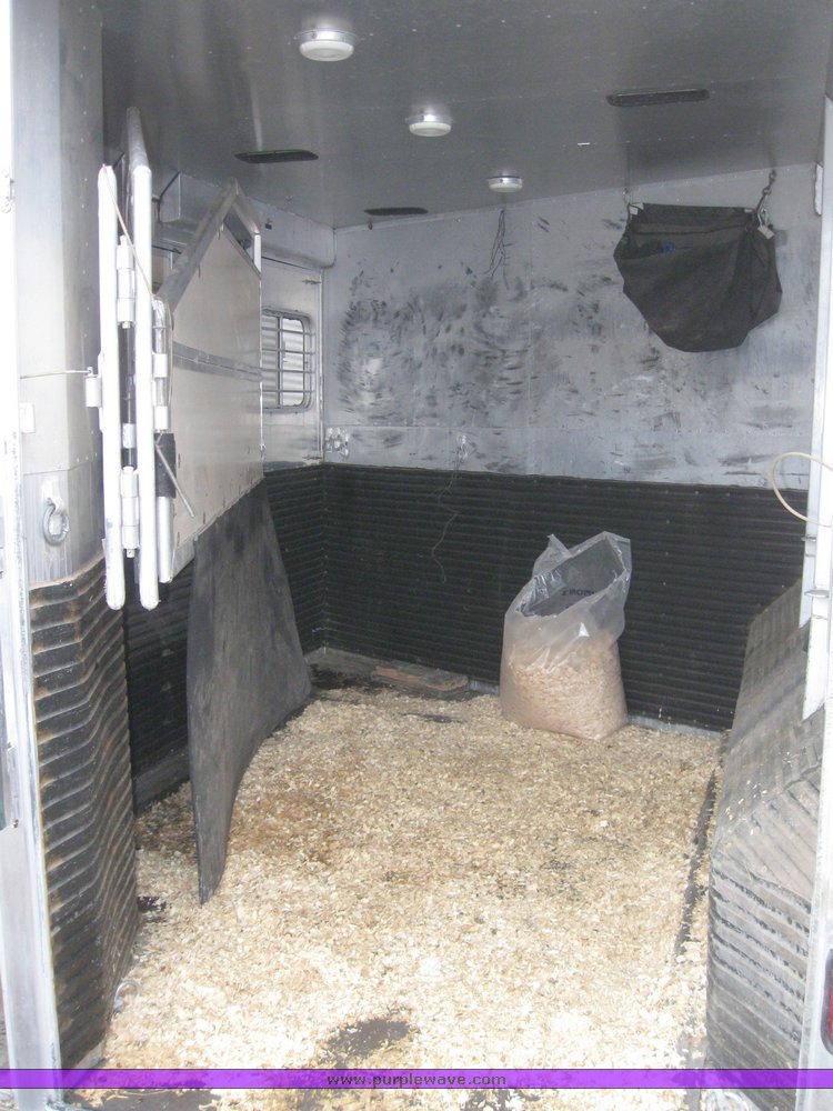 image for item 7724 1986 Touch of Class three horse slant trailer with living quarters