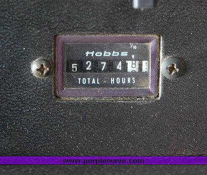 image for item 9100 1984 John Deere 6620 SideHill combine