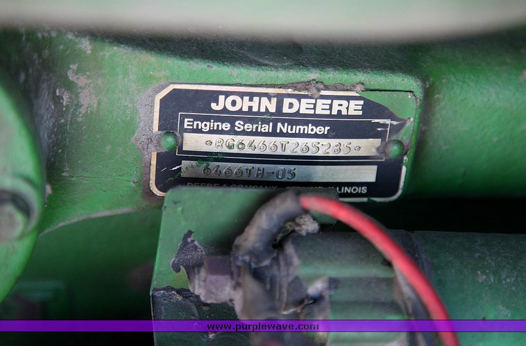 image for item 9100 1984 John Deere 6620 SideHill combine