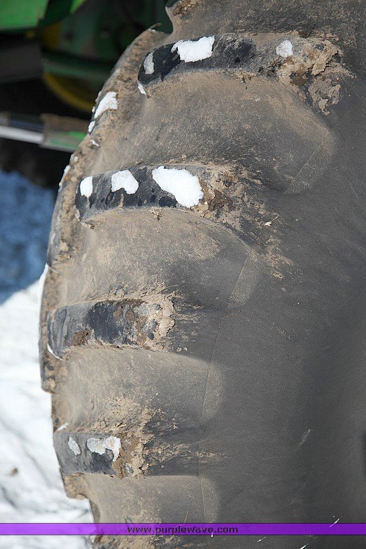 image for item 9100 1984 John Deere 6620 SideHill combine