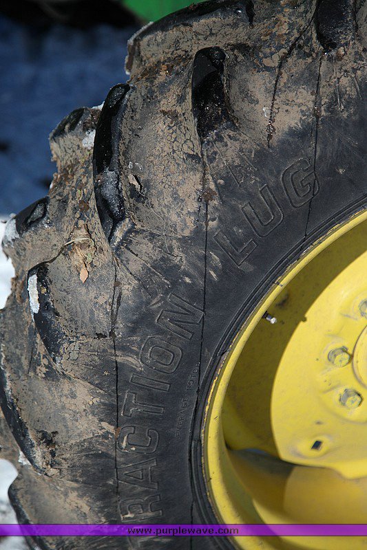 image for item 9100 1984 John Deere 6620 SideHill combine