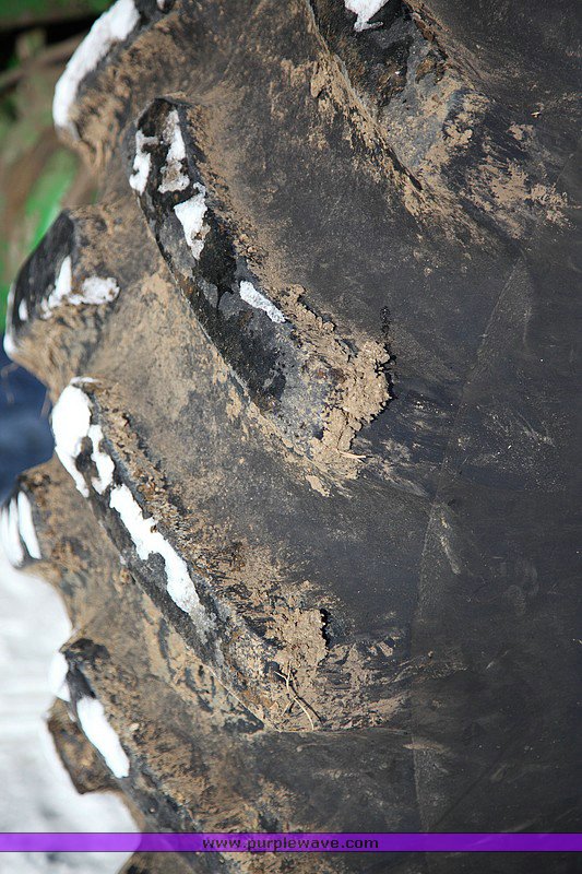 image for item 9100 1984 John Deere 6620 SideHill combine