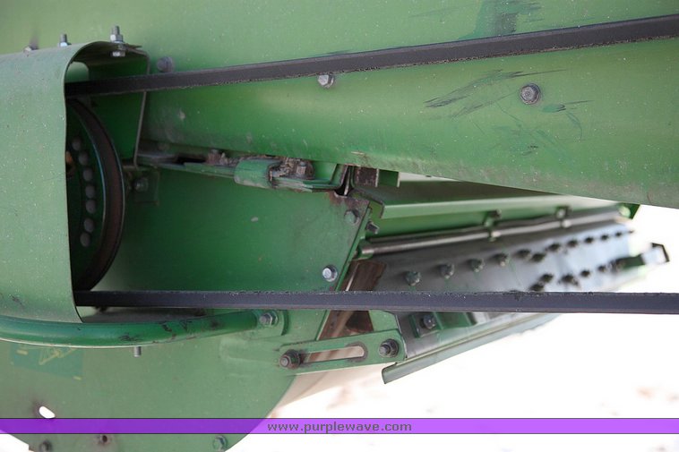 image for item 9100 1984 John Deere 6620 SideHill combine