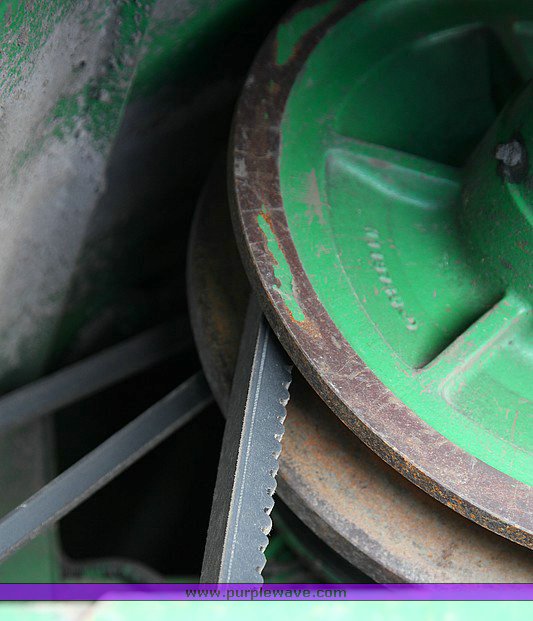 image for item 9100 1984 John Deere 6620 SideHill combine