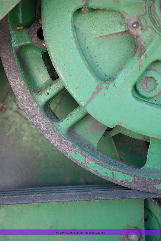 image for item 9100 1984 John Deere 6620 SideHill combine