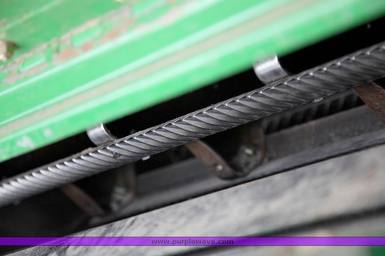 image for item 9100 1984 John Deere 6620 SideHill combine