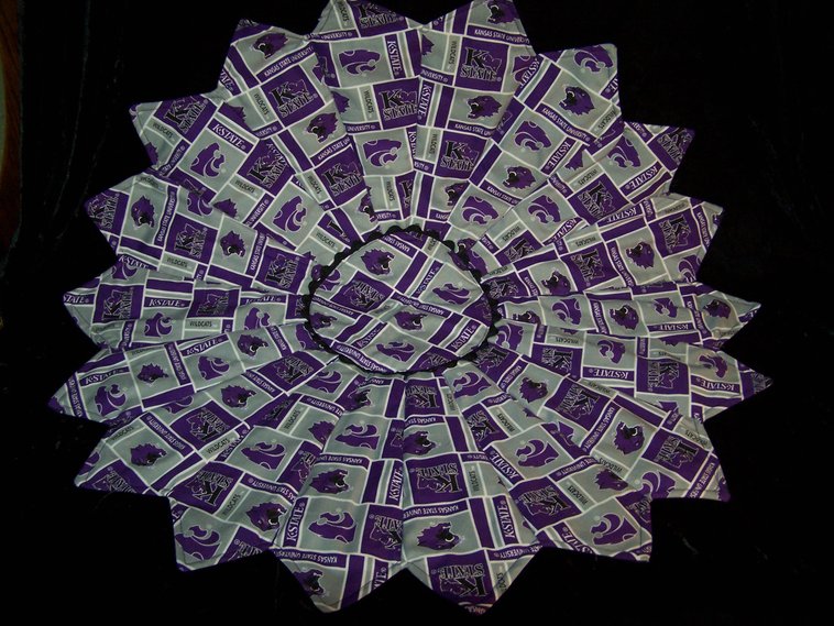 image for item 1097 KSU handmade table throw