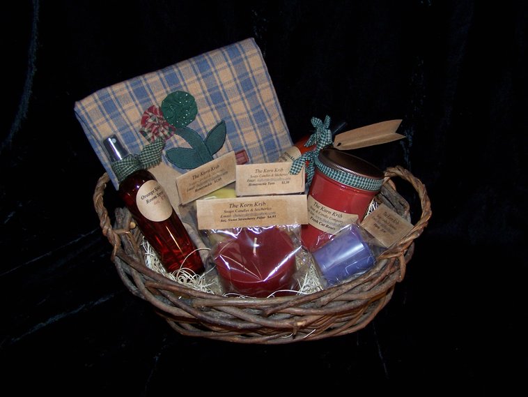image for item 1128 Basket with candles, room spray and lotion