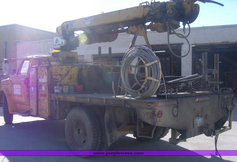 image for item 1001 1968 Chevrolet C+C service truck