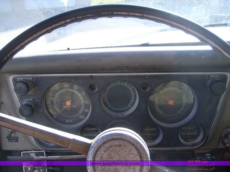 image for item 1001 1968 Chevrolet C+C service truck