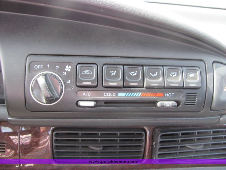 image for item 1005 1997 Nissan Altima