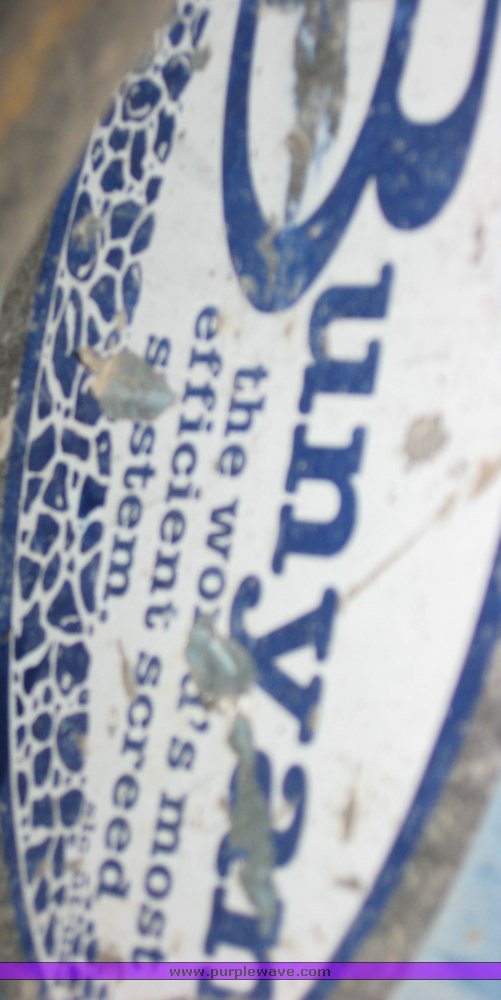 image for item 1028 1998 Bunyam SHK40 concrete roller screed