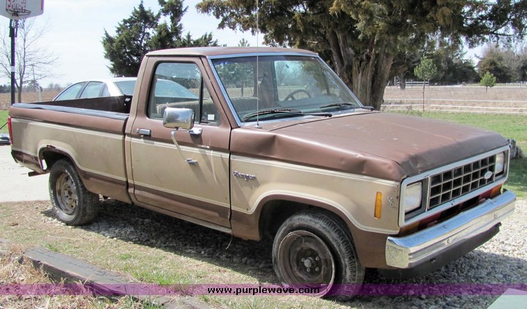image for item 3105 1984 Ford Ranger