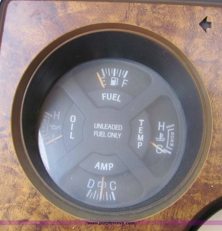 image for item 3105 1984 Ford Ranger