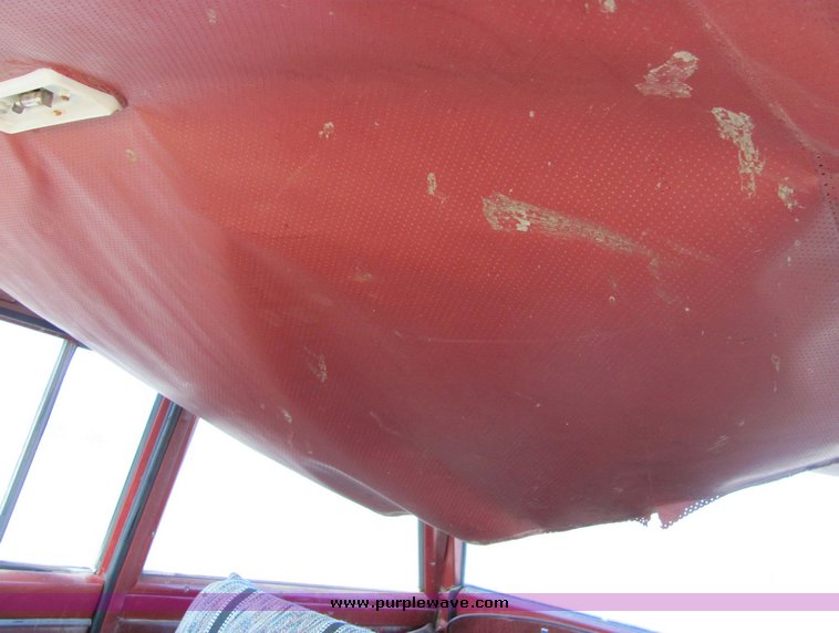 image for item 3106 1977 Jeep Wagoneer