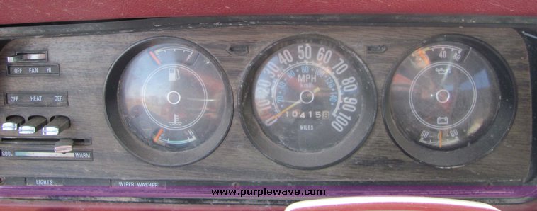 image for item 3106 1977 Jeep Wagoneer