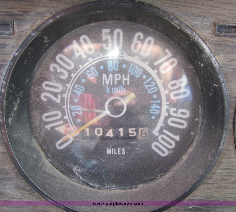 image for item 3106 1977 Jeep Wagoneer