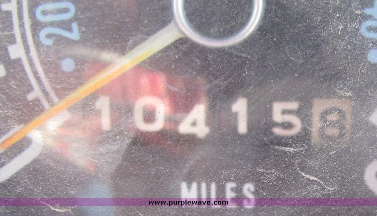 image for item 3106 1977 Jeep Wagoneer