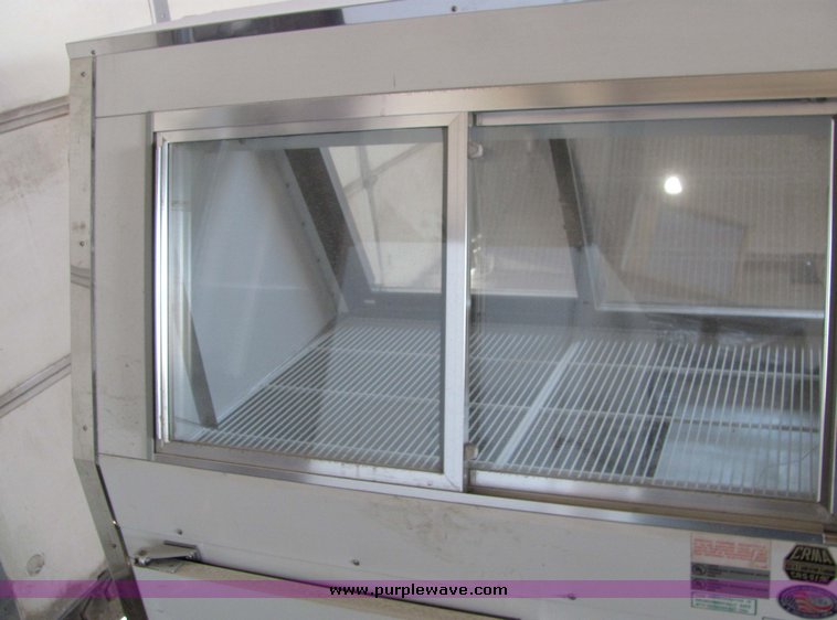 (2) refrigerators in Wichita, KS Item 3150 sold Purple Wave