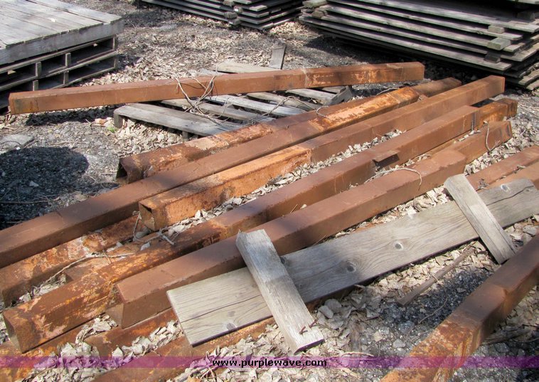 image for item 3165 Assorted fencing