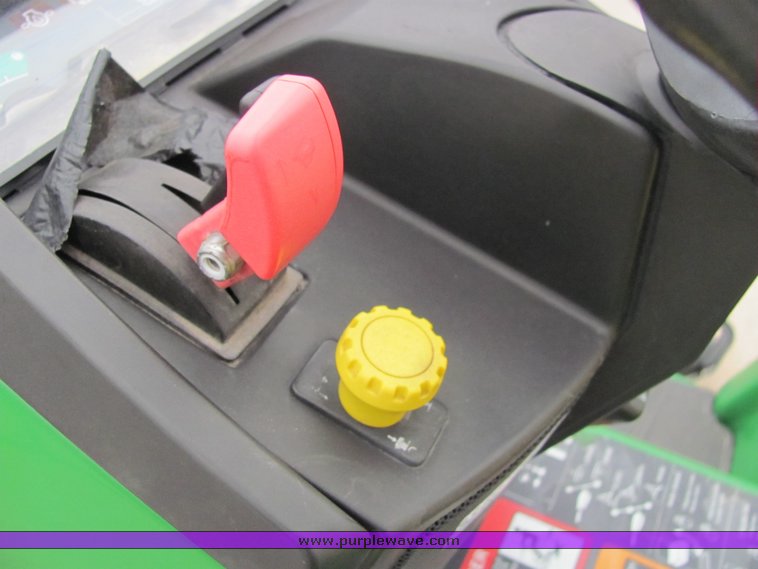 image for item 3319 John Deere 425 riding lawn mower