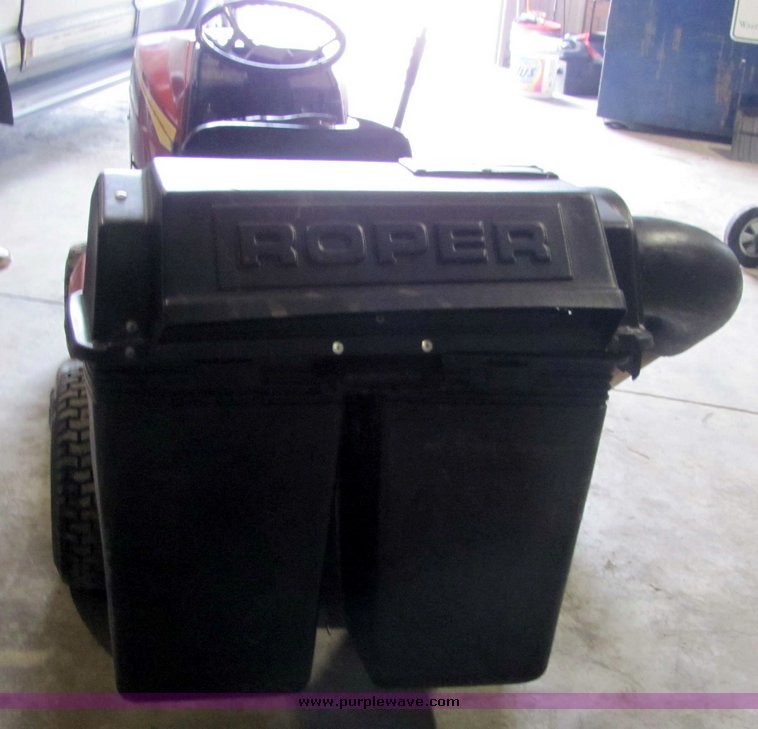 image for item 3334 Roper YT14 40" riding lawn mower