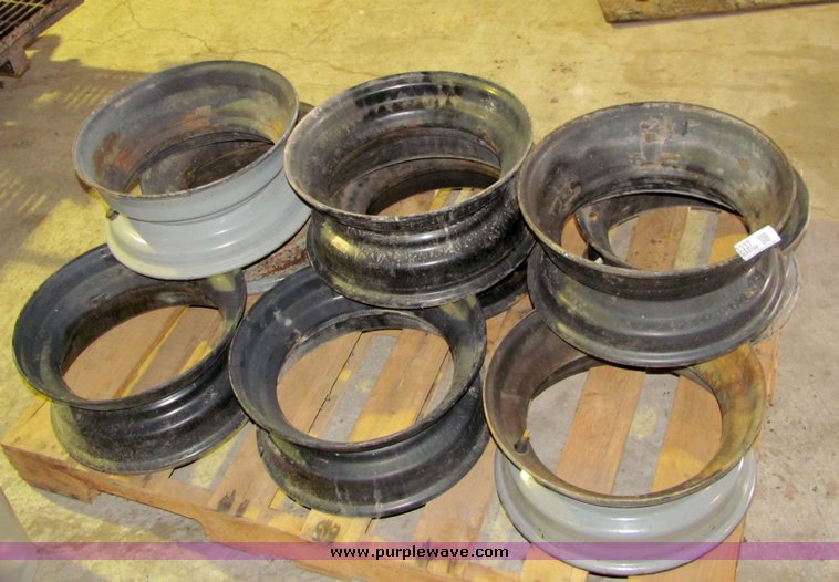 image for item 3337 (9) mobile home wheels