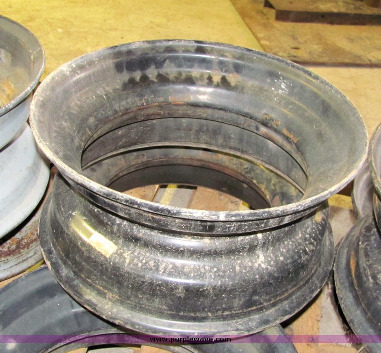 image for item 3337 (9) mobile home wheels