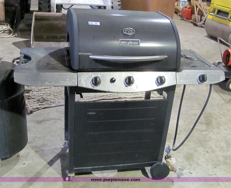 image for item 3340 (3) assorted grills