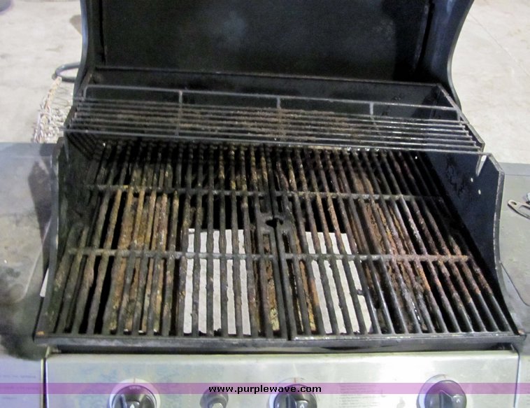 image for item 3340 (3) assorted grills