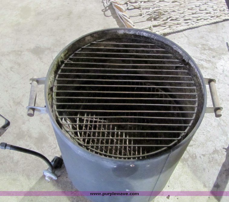 image for item 3340 (3) assorted grills