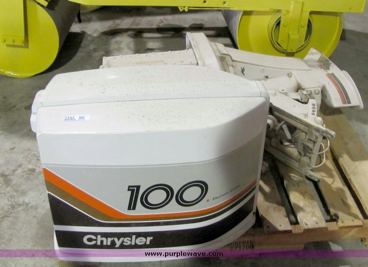 image for item 3343 Chrysler 100 outboard boat engine