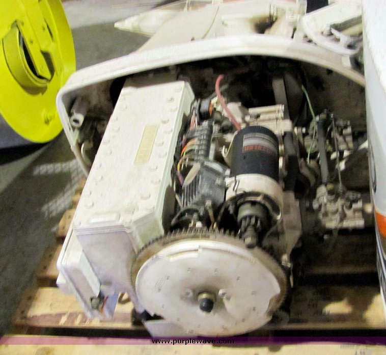 image for item 3343 Chrysler 100 outboard boat engine