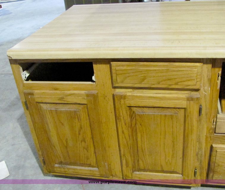 image for item 3345 (9) base cabinets