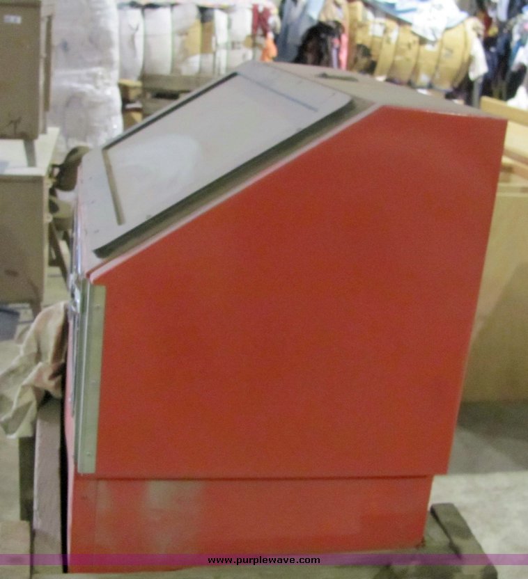 image for item 3351 Sand blasting cabinet
