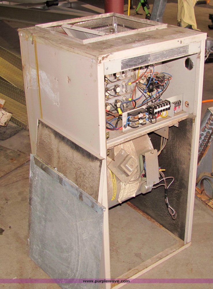 image for item 3354 Crane four ton air conditioner