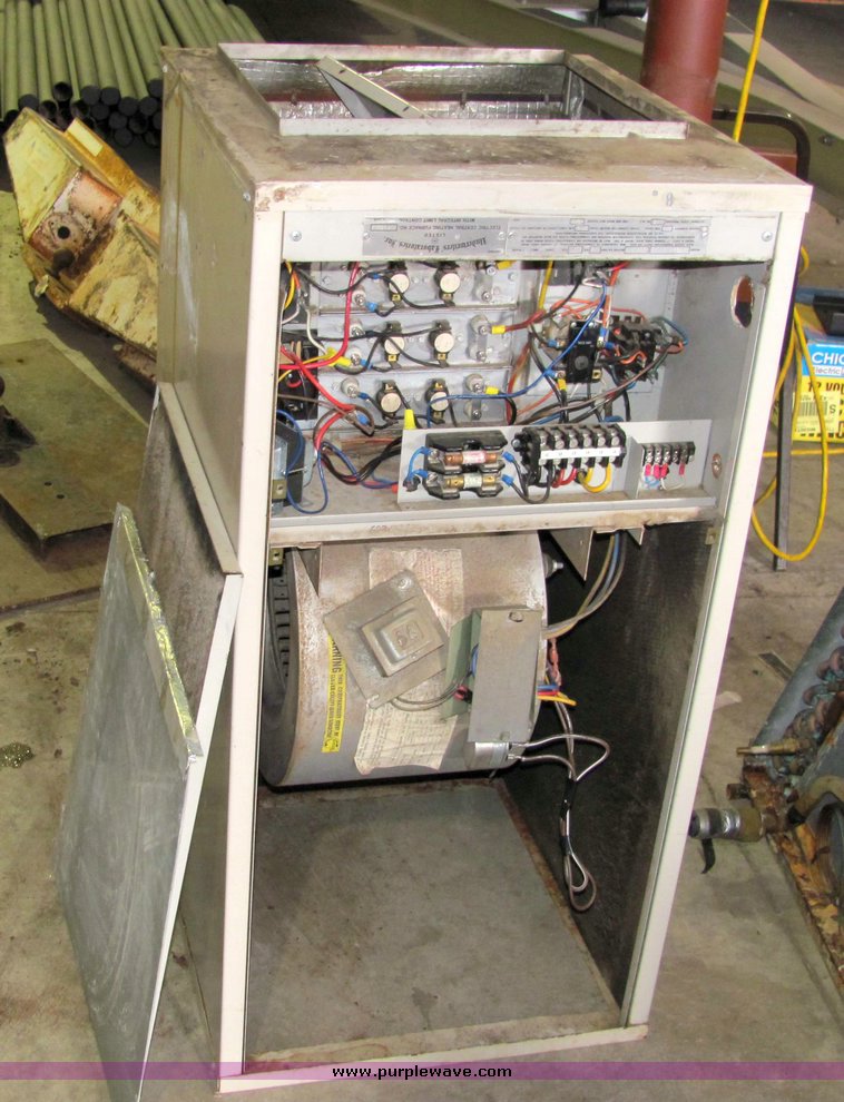 image for item 3354 Crane four ton air conditioner