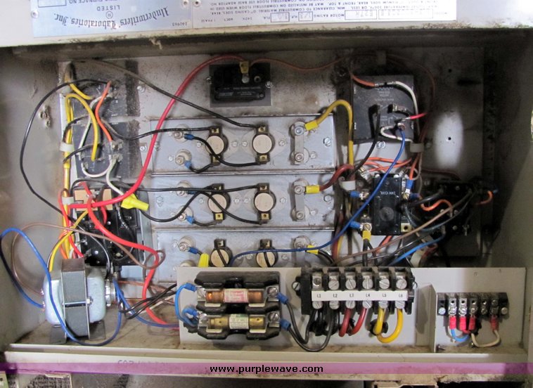 image for item 3354 Crane four ton air conditioner